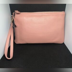 HButler Mighty Purse Dusty Pink Leather Charging Wristlet
